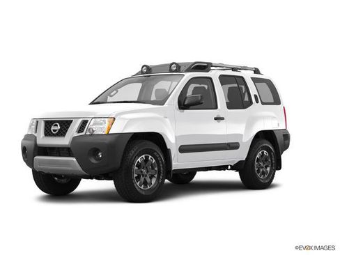 Used 2014 Nissan Xterra S image 1
