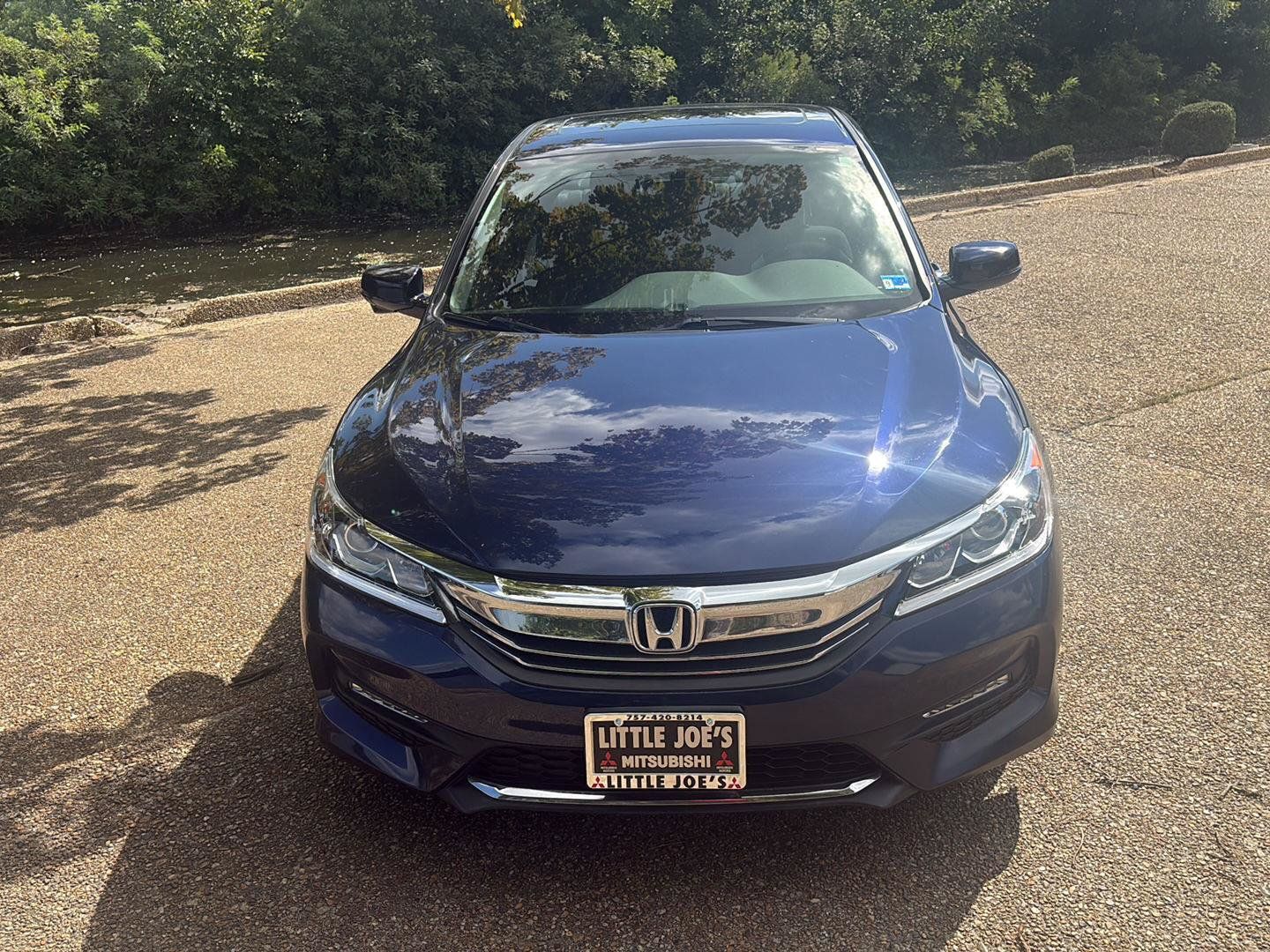 Used 2017 Honda Accord EX image 14