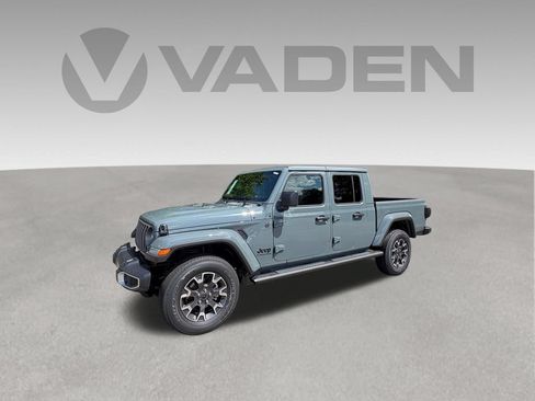 New 2026 Jeep Gladiator Sport AWD/4WD image 1