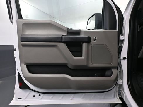 Used 2017 Ford F150 XL w/ XL Power Equipment Group image 19