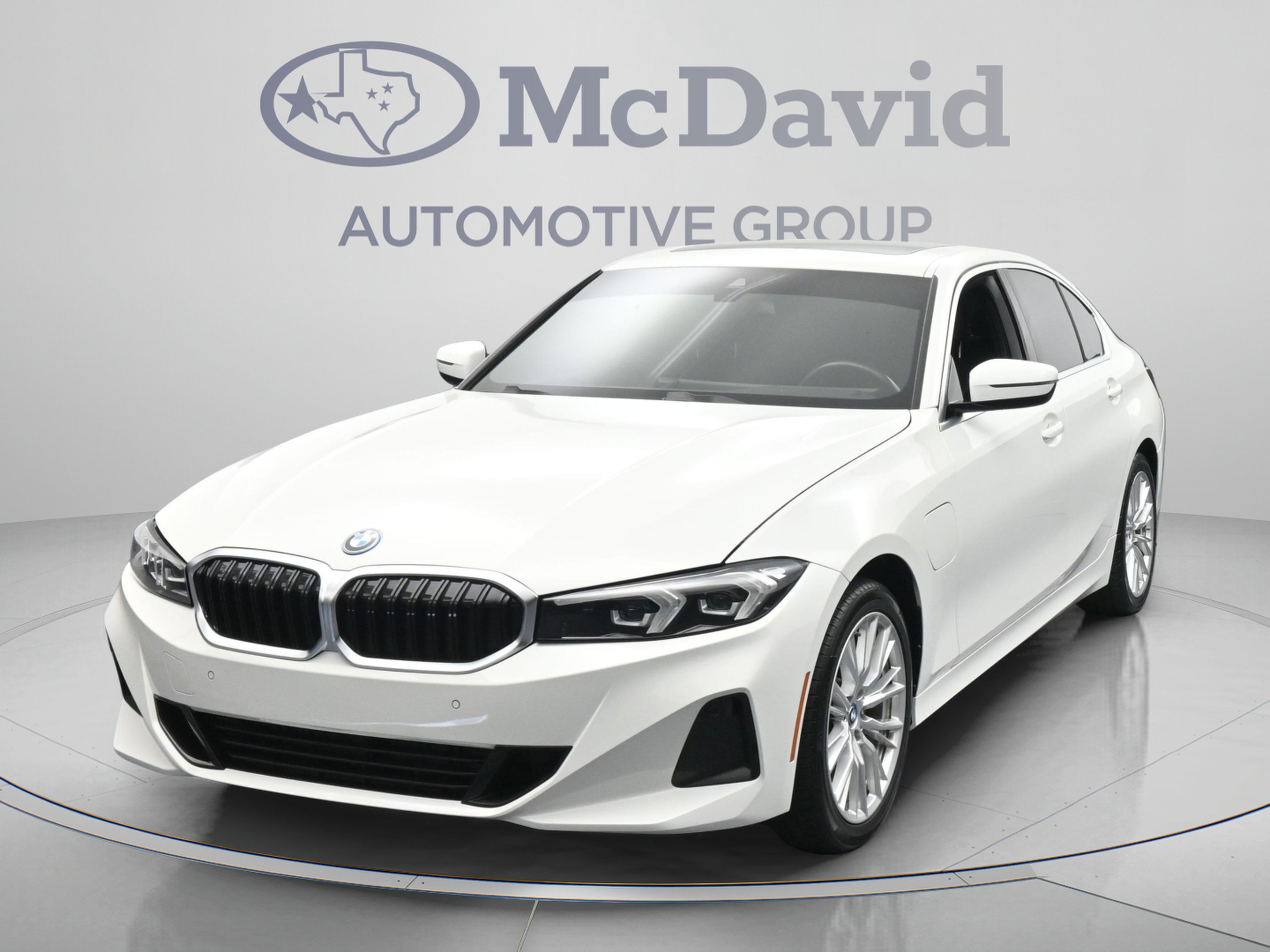 Used 2024 BMW 330e xDrive AWD/4WD image 1