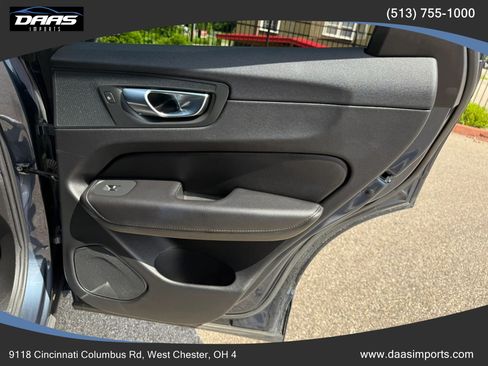 Used 2020 Volvo XC60 T5 Momentum w/ Protection Package Premier AWD/4WD image 30
