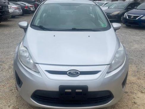 Used 2013 Ford Fiesta S image 3