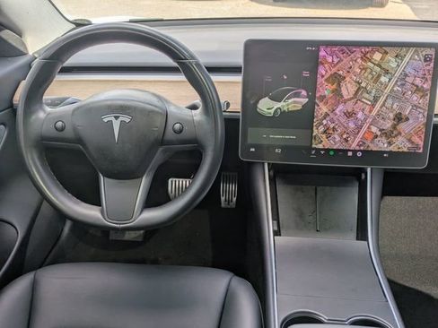 Used 2018 Tesla Model 3 AWD/4WD image 32