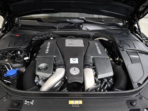 Used 2016 Mercedes-Benz S 63 AMG 4MATIC Coupe w/ Driver Assistance Package image 32