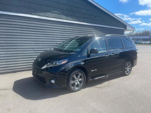 Used 2015 Honda Odyssey EX-L image 30