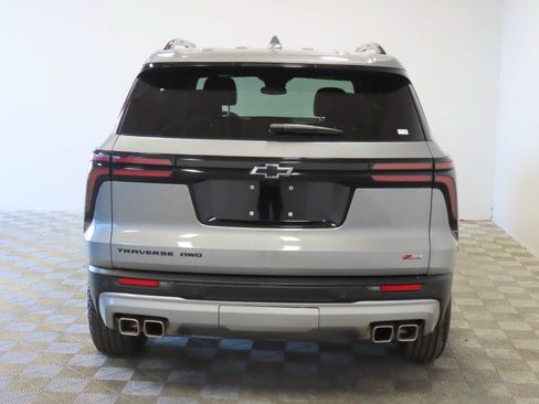 Used 2025 Chevrolet Traverse Z71 AWD/4WD image 4
