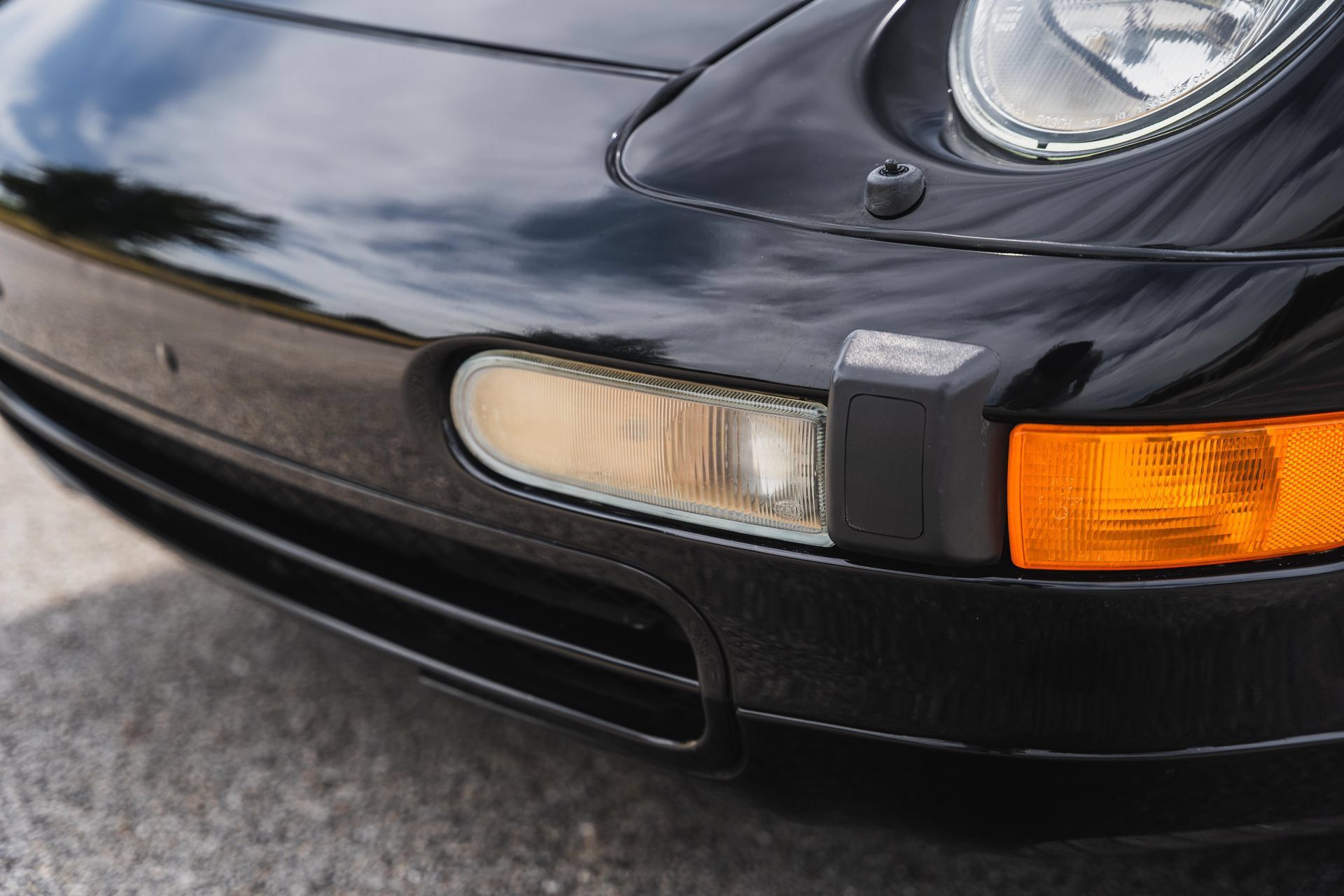 Used 1995 Porsche 911 Carrera RWD image 41