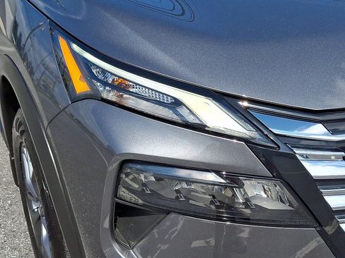Certified 2025 Nissan Rogue S AWD/4WD image 10