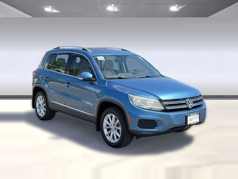 Used 2017 Volkswagen Tiguan Wolfsburg Edition AWD/4WD image 7