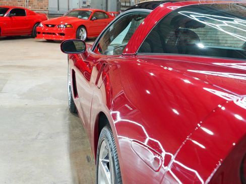 Used 2008 Chevrolet Corvette Coupe w/ Preferred Equipment Group RWD image 20