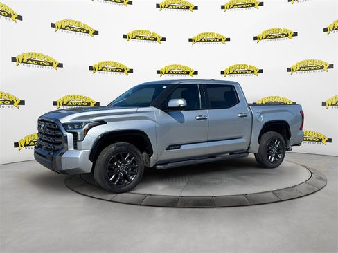 Used 2023 Toyota Tundra Platinum image 1