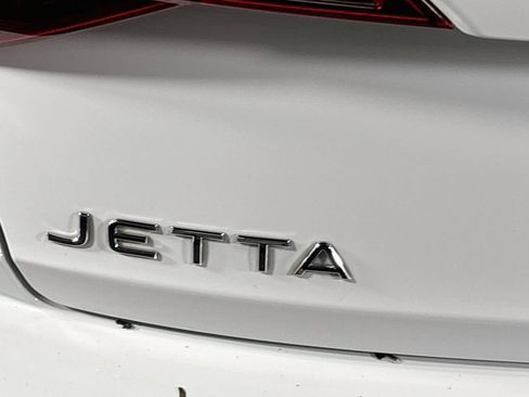 Certified 2024 Volkswagen Jetta S FWD image 24
