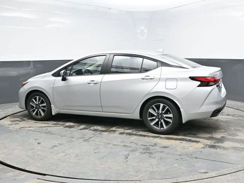 Used 2025 Nissan Versa SV w/ Trunk Package image 4