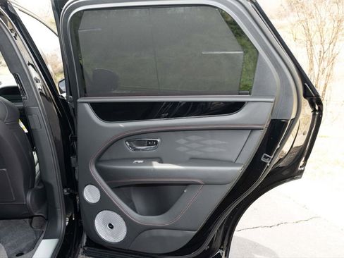 Certified 2025 Bentley Bentayga AWD/4WD image 71