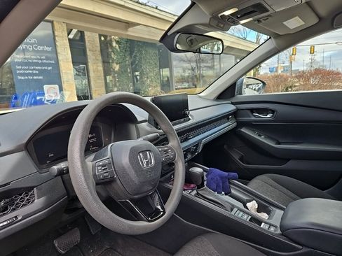 Used 2023 Honda Accord LX image 14