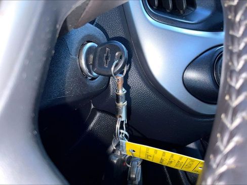 Used 2022 Chevrolet Colorado LT w/ Fleet Safety Package image 14