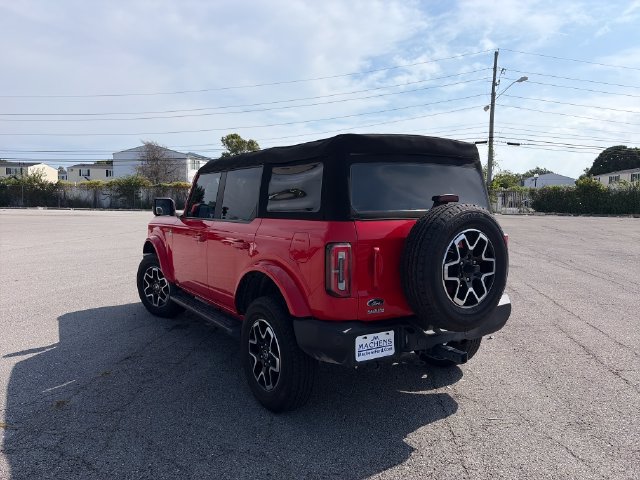 Used 2023 Ford Bronco Outer Banks AWD/4WD image 3