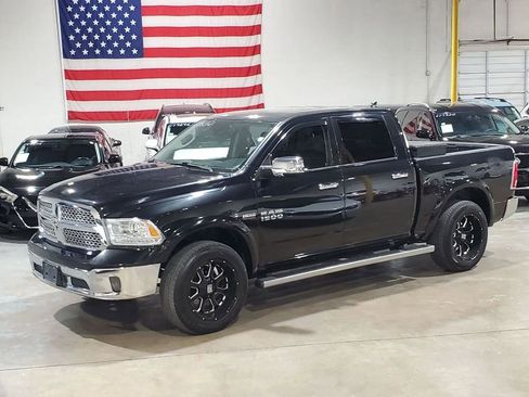 Used 2016 RAM 1500 Laramie w/ Convenience Group image 36