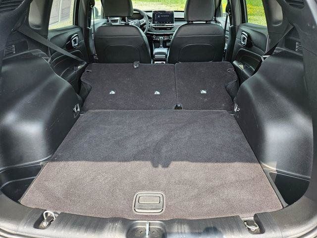 Used 2025 Jeep Compass Trailhawk AWD/4WD image 16