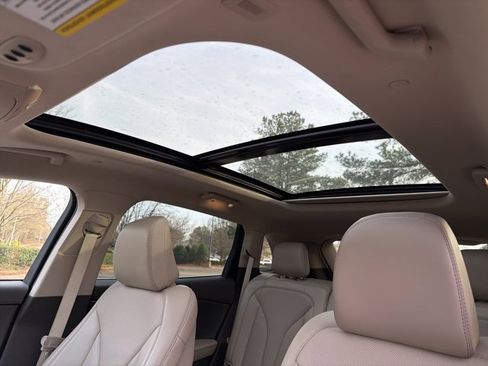 Used 2023 Lincoln Nautilus Reserve w/ Equipment Group 201A image 21