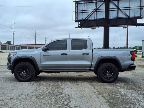 Used 2025 Chevrolet Colorado Trail Boss AWD/4WD image 16