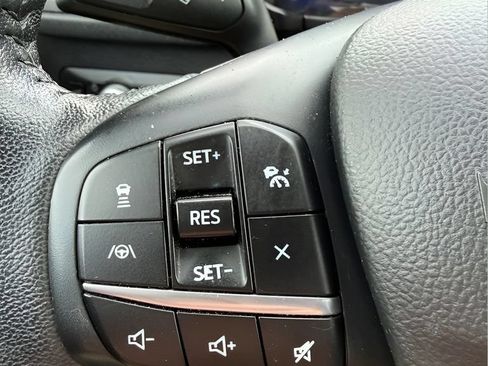 Used 2020 Ford Escape Titanium AWD/4WD image 21