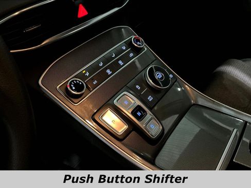 Used 2022 Hyundai Santa Fe SE FWD image 17
