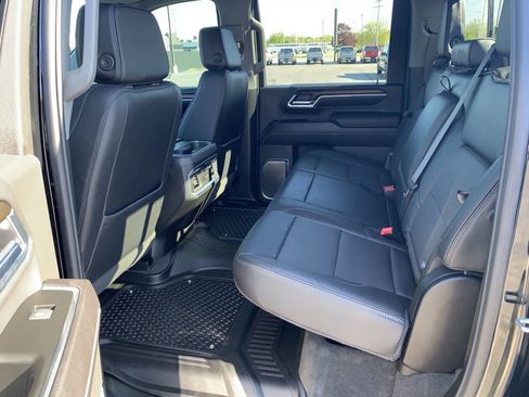 Used 2025 GMC Sierra 2500 Denali w/ Denali Reserve Package AWD/4WD image 21
