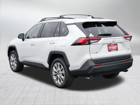 Certified 2025 Toyota RAV4 XLE Premium image 5
