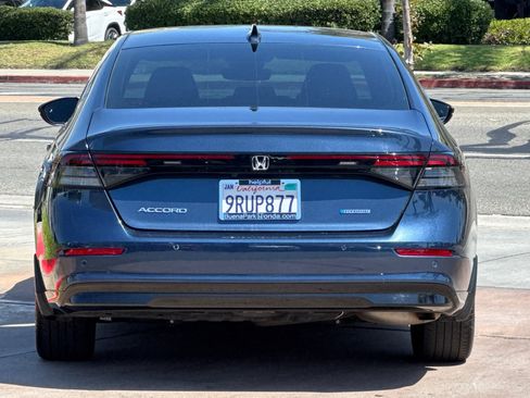 Used 2025 Honda Accord EX-L image 10