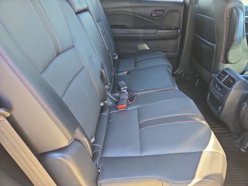 Used 2022 Honda Pilot TrailSport image 20