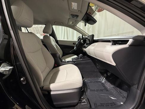 Certified 2026 Toyota Corolla Cross L AWD/4WD image 21