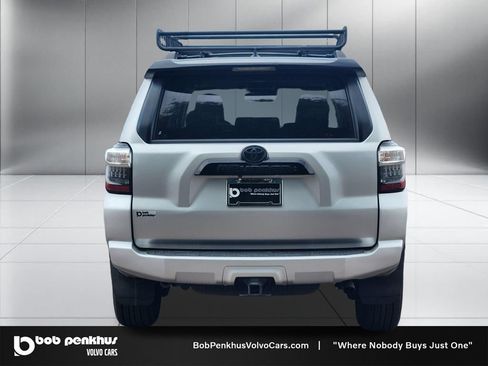 Used 2021 Toyota 4Runner Venture w/ Moonroof Package AWD/4WD image 26