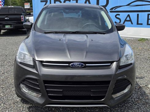 Used 2015 Ford Escape SE FWD image 2