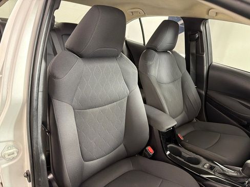 Used 2022 Toyota Corolla LE image 21