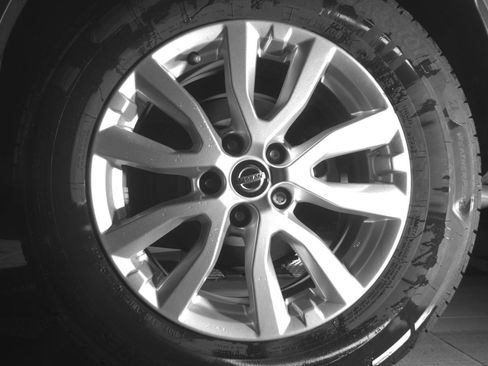 Used 2020 Nissan Rogue Sport SV FWD image 13