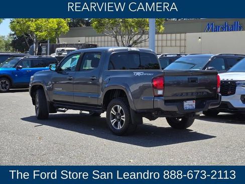 Used 2019 Toyota Tacoma TRD Sport w/ Technology Package RWD image 6
