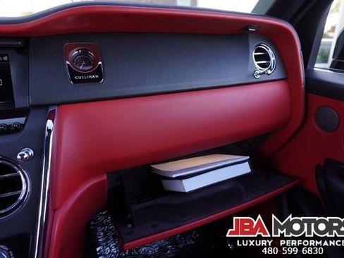 Used 2020 Rolls-Royce Cullinan image 41