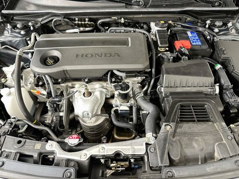 Used 2025 Honda Civic Sport image 31