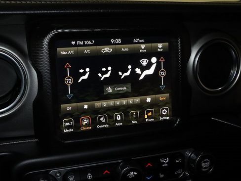 Used 2021 Jeep Gladiator Overland image 23