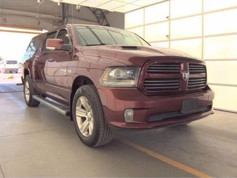 Used 2016 RAM 1500 Sport image 2