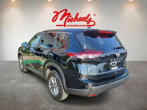Used 2024 Nissan Rogue S AWD/4WD image 4