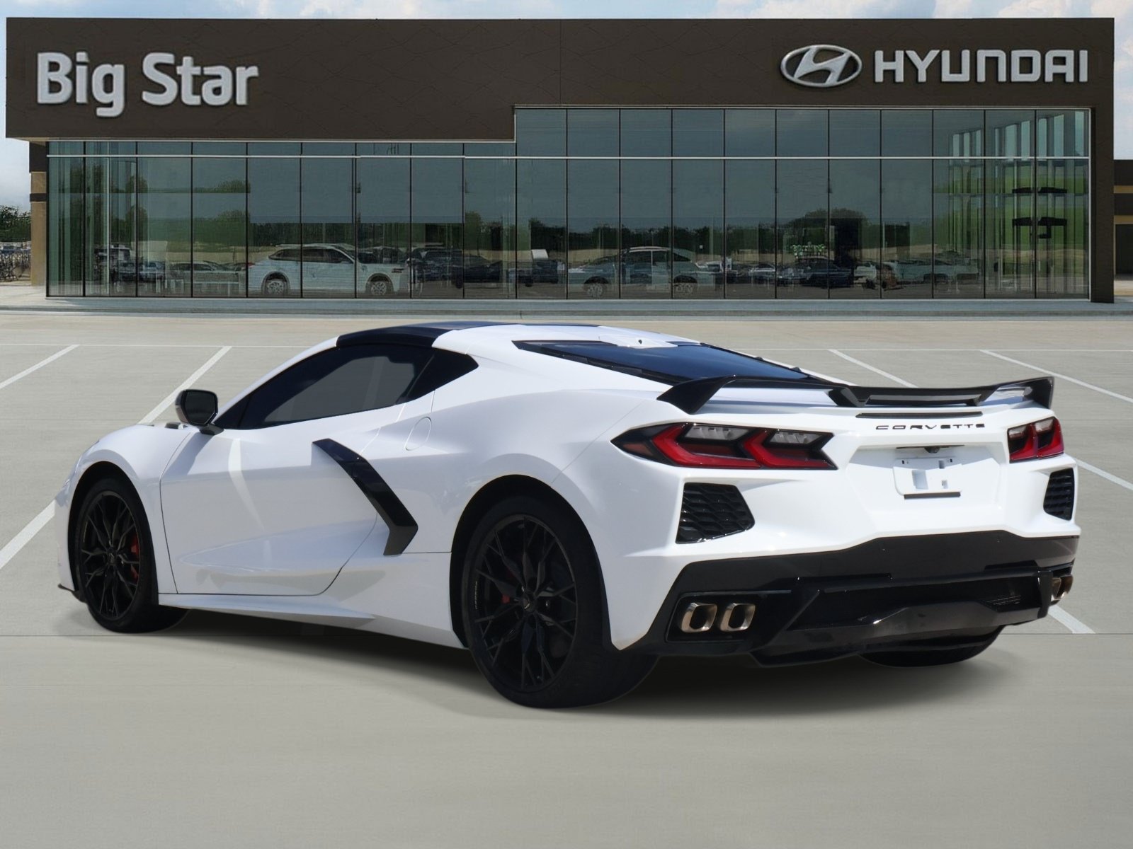 Used 2024 Chevrolet Corvette Stingray Premium Cpe w/ Z51 Performance Package RWD image 3
