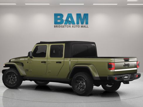New 2025 Jeep Gladiator Willys image 7