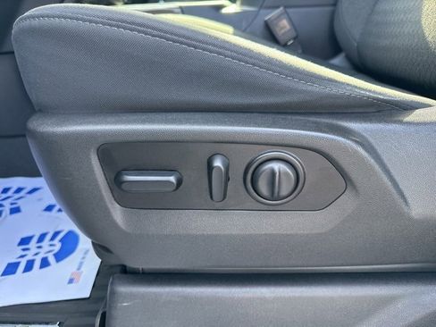 Used 2020 Chevrolet Silverado 1500 LT Trail Boss image 17