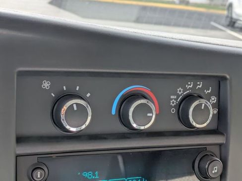 New 2025 GMC Savana 4500 w/ Power Convenience Package RWD image 21