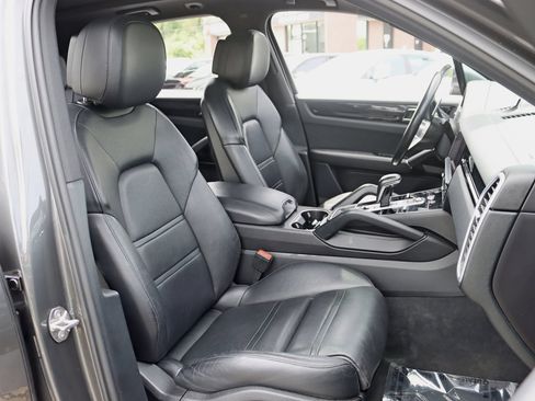 Used 2019 Porsche Cayenne AWD/4WD image 29