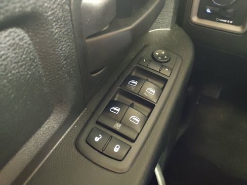 Used 2018 RAM 1500 Tradesman w/ Popular Equipment Group RWD image 27