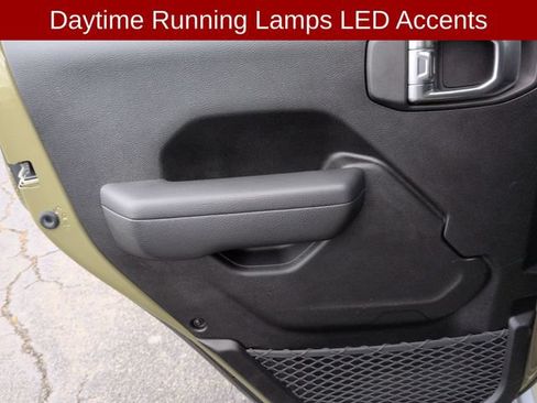 Used 2025 Jeep Wrangler Unlimited Sport AWD/4WD image 29